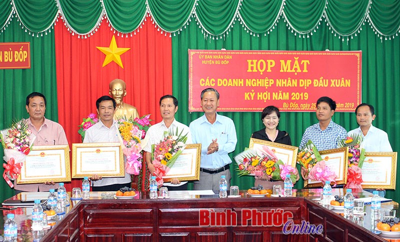 Bù Đốp gặp mặt doanh nhân, doanh nghiệp tiêu biểu Bù Đốp gặp mặt doanh nhân, doanh nghiệp tiêu biểu
