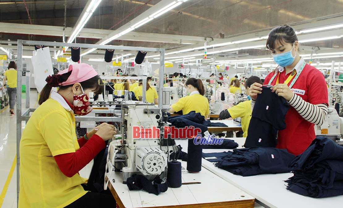 Nhiều giải pháp phòng, chống dịch virus corona cho công nhân
