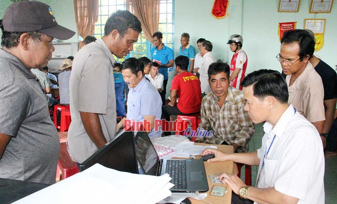 Đẩy nhanh tiến độ cấp GCNQSDĐ cho nhân dân Đẩy nhanh tiến độ cấp GCNQSDĐ cho nhân dân