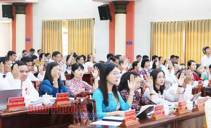 Phiên bế mạc Kỳ họp thứ mười hai, HĐND tỉnh Bình Phước khóa IX