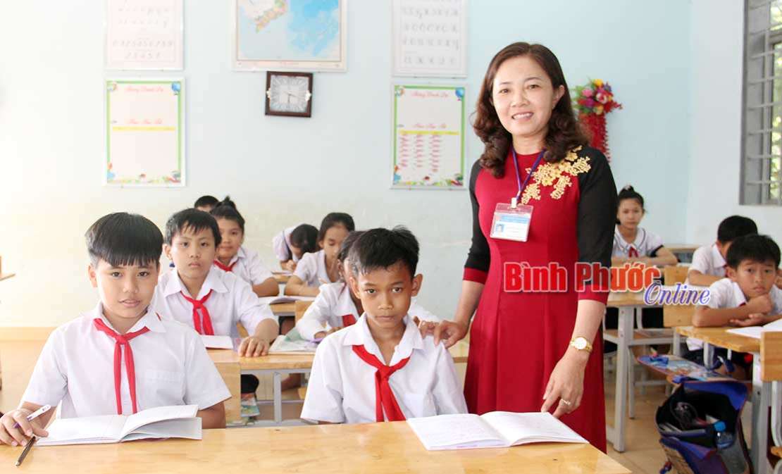 Những bông hoa vì sự nghiệp “trồng người” Những bông hoa vì sự nghiệp “trồng người”