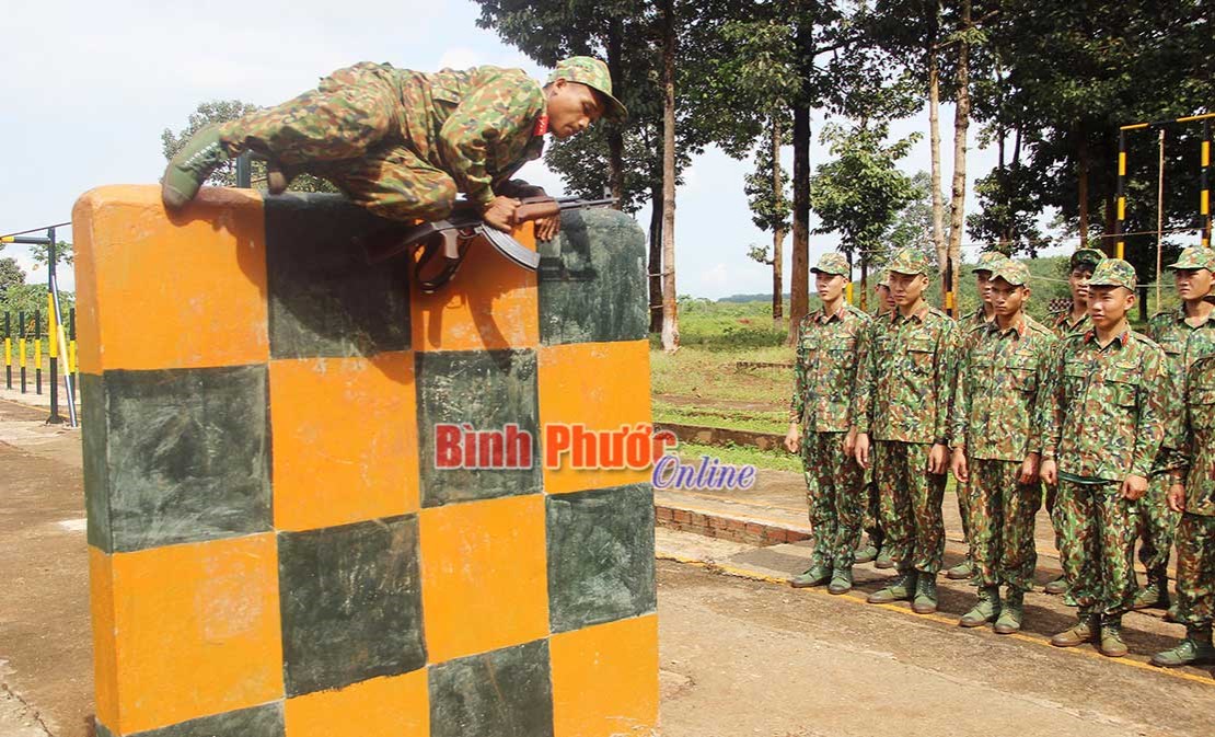 Phát huy truyền thống đại đội anh hùng Phát huy truyền thống đại đội anh hùng