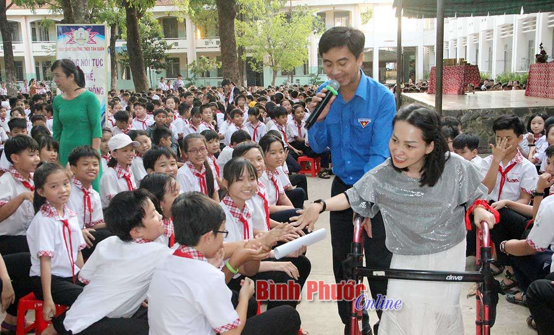 Nhà văn Trần Trà My - người truyền cảm hứng, khát vọng sống