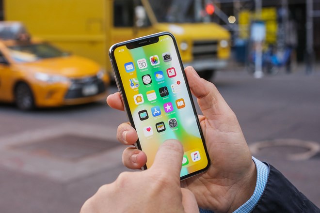 iphonex5410112018035556.jpg