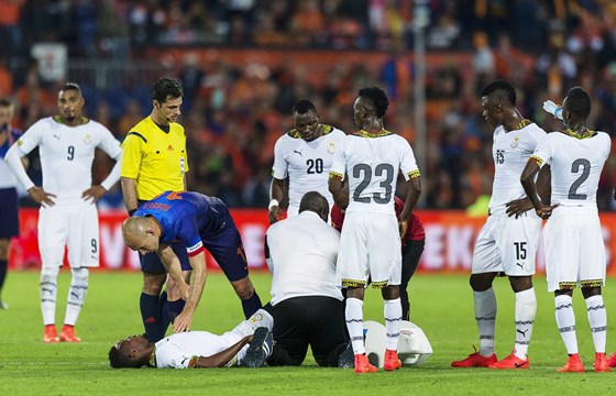 Phù thủy xứ Bồ trả đũa vụ Ronaldo bị trù ếm