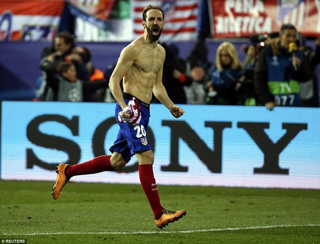 Atletico Madrid vào vòng tứ kết sau màn "đấu súng" kịch tính