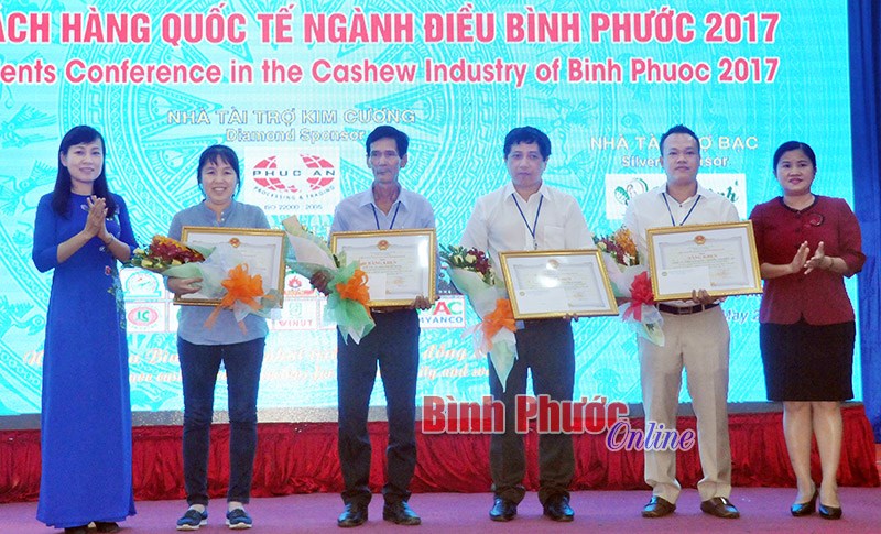Thương hiệu và “lợi ích trăm năm” Thương hiệu và “lợi ích trăm năm”
