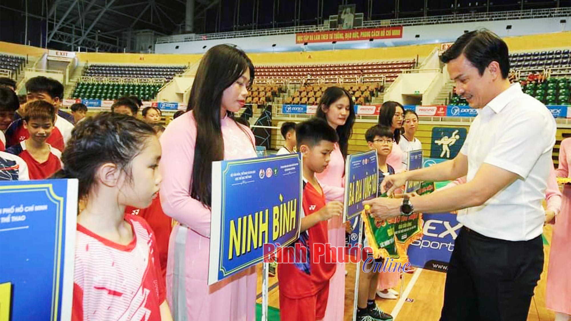 Khai mạc Giải cầu lông trẻ quốc gia 2024