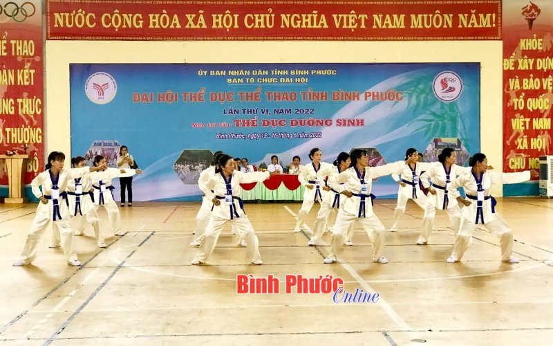 Khai mạc giải thể dục dưỡng sinh Khai mạc giải thể dục dưỡng sinh