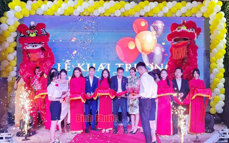 Khai trương nhà hàng Ruby