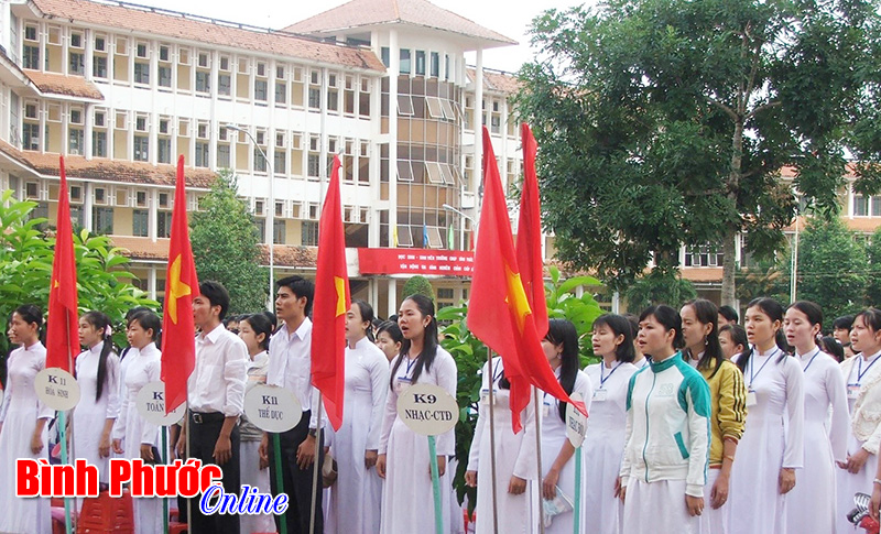 Bình Phước phấn đấu đến năm 2020 đạt tỉ lệ 450 sinh viên/vạn dân
