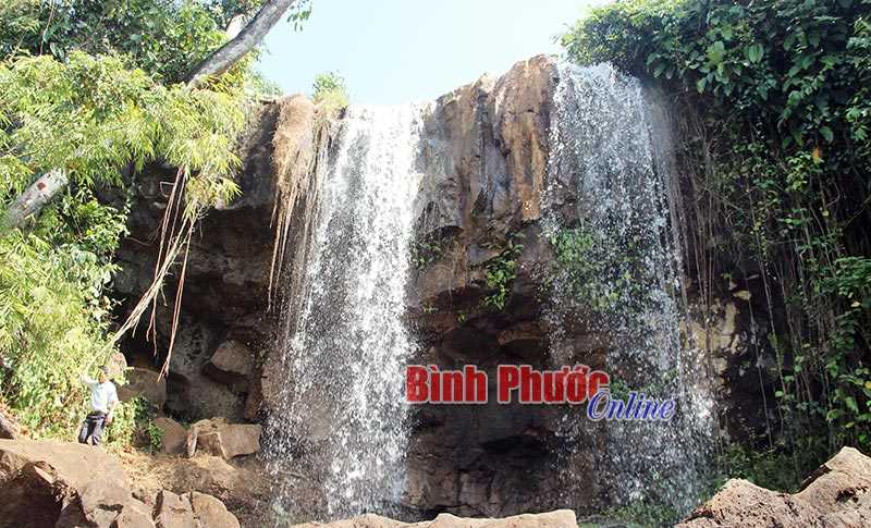 Khẩn trương giải quyết hạn chế của ngành du lịch