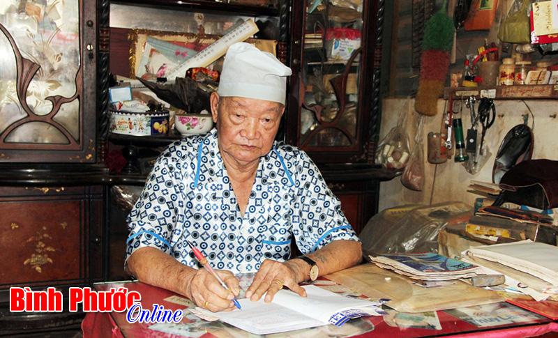 khinaonganhyte.jpg