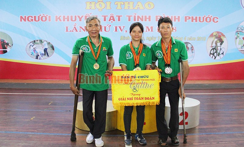 Khi người khuyết tật làm chủ cuộc đời Khi người khuyết tật làm chủ cuộc đời