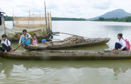 khinongdanthieudat.jpg