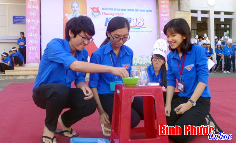 1.500 học sinh tham gia chương trình “Khi tôi 18” 1.500 học sinh tham gia chương trình “Khi tôi 18”