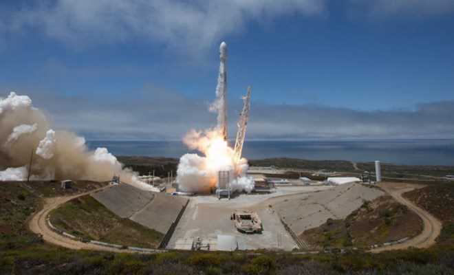 SpaceX đưa hai vệ tinh giám sát mực nước Trái Đất lên vũ trụ SpaceX đưa hai vệ tinh giám sát mực nước Trái Đất lên vũ trụ
