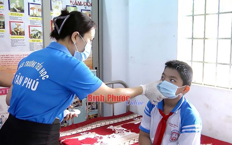 Không để thành dịch đau mắt đỏ