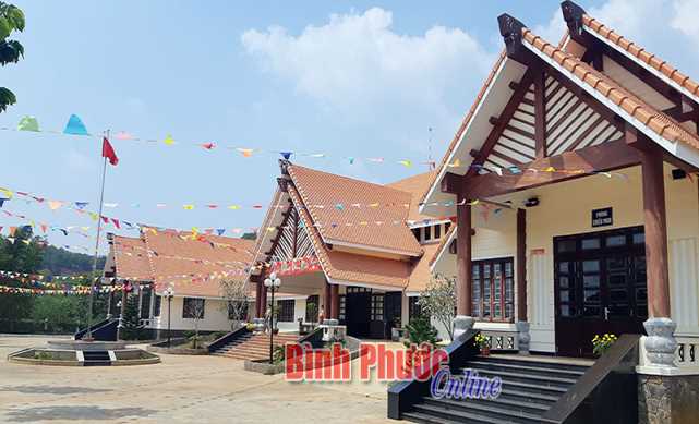 Khu bảo tồn văn hóa dân tộc S’tiêng sóc Bom Bo: Đón gần 400 lượt khách/ngày Khu bảo tồn văn hóa dân tộc S’tiêng sóc Bom Bo: Đón gần 400 lượt khách/ngày