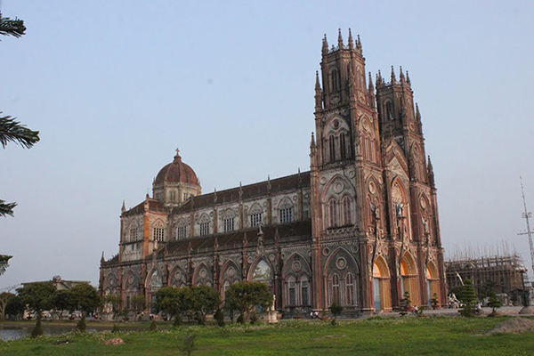 kien20lao20cathedral20-20imgur22062014022426.jpg