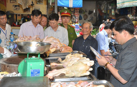 Tăng cường xử lý vi phạm ATTP dịp tết Nguyên đán