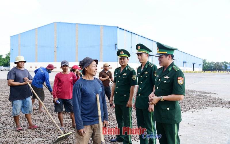 Lá cờ đầu trong thi đua quyết thắng
