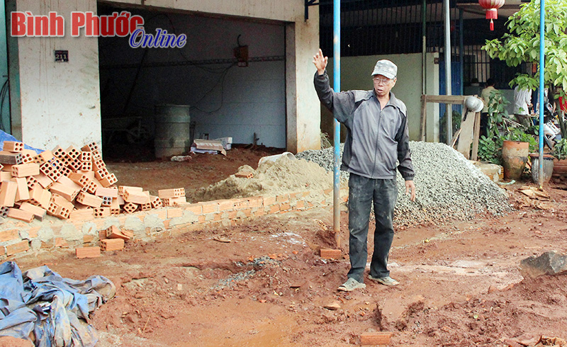 Làm đường nhưng “quên” hệ thống thoát nước Làm đường nhưng “quên” hệ thống thoát nước