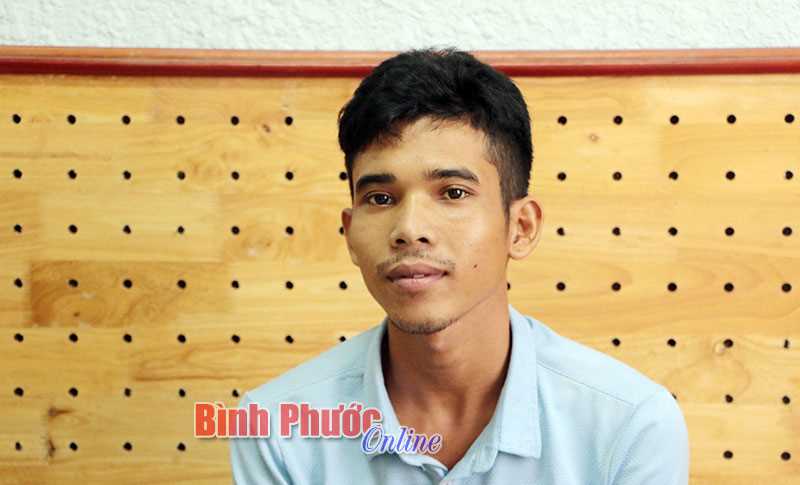 Tạm giữ đối tượng cầm ô tô của cha để đánh bạc Tạm giữ đối tượng cầm ô tô của cha để đánh bạc