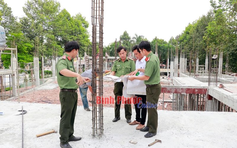 Lặng thầm góp sức cho những chiến công Lặng thầm góp sức cho những chiến công