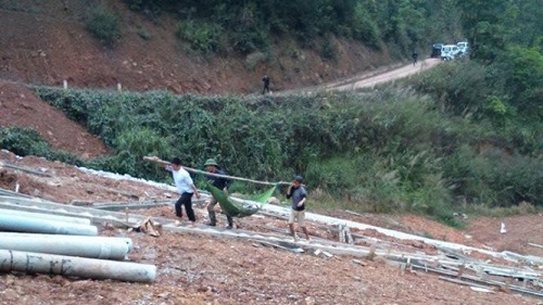 Xe khách lao vực Lạng Sơn, 11 người thương vong Xe khách lao vực Lạng Sơn, 11 người thương vong