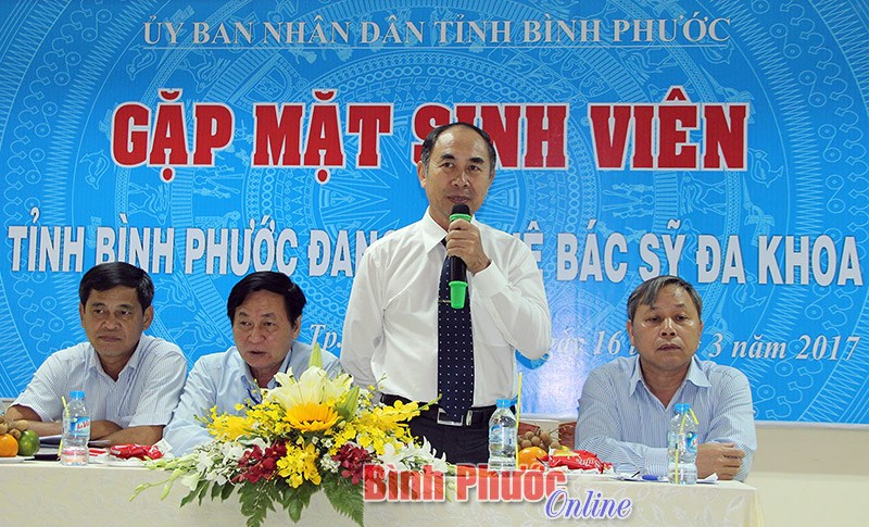 Lãnh đạo tỉnh gặp mặt sinh viên y khoa Lãnh đạo tỉnh gặp mặt sinh viên y khoa