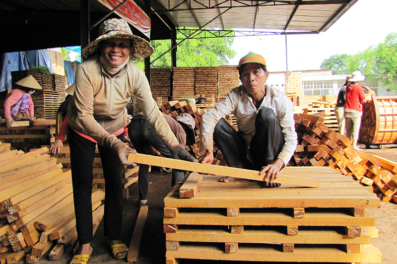 Mức lương tối thiểu mới sẽ được áp dụng từ 1-1-2014 Mức lương tối thiểu mới sẽ được áp dụng từ 1-1-2014