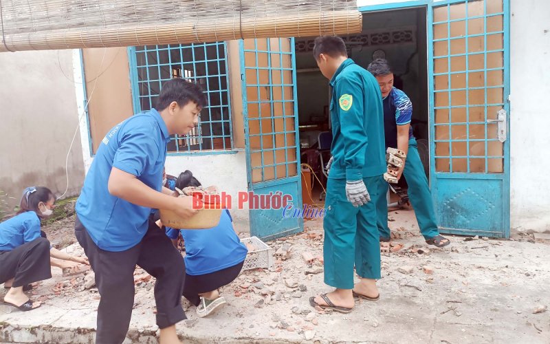 “Lấp lánh” nghĩa thầy, trò