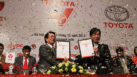 Toyota là nhà tài trợ chính V-League 2015 Toyota là nhà tài trợ chính V-League 2015