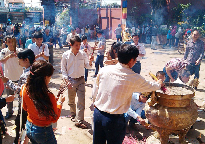 Lễ chùa ngày đầu năm