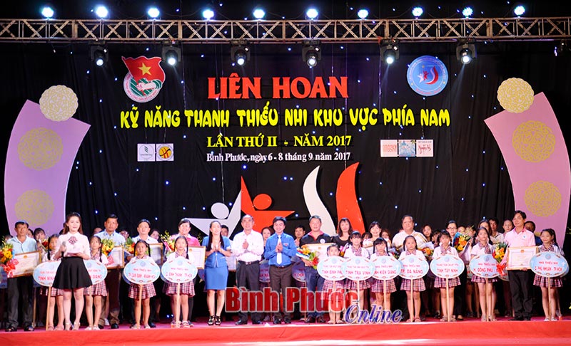 lienhoan11092017104622.jpg