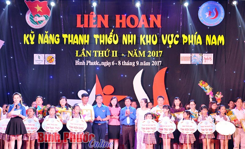 lienhoan207092017110750.jpg