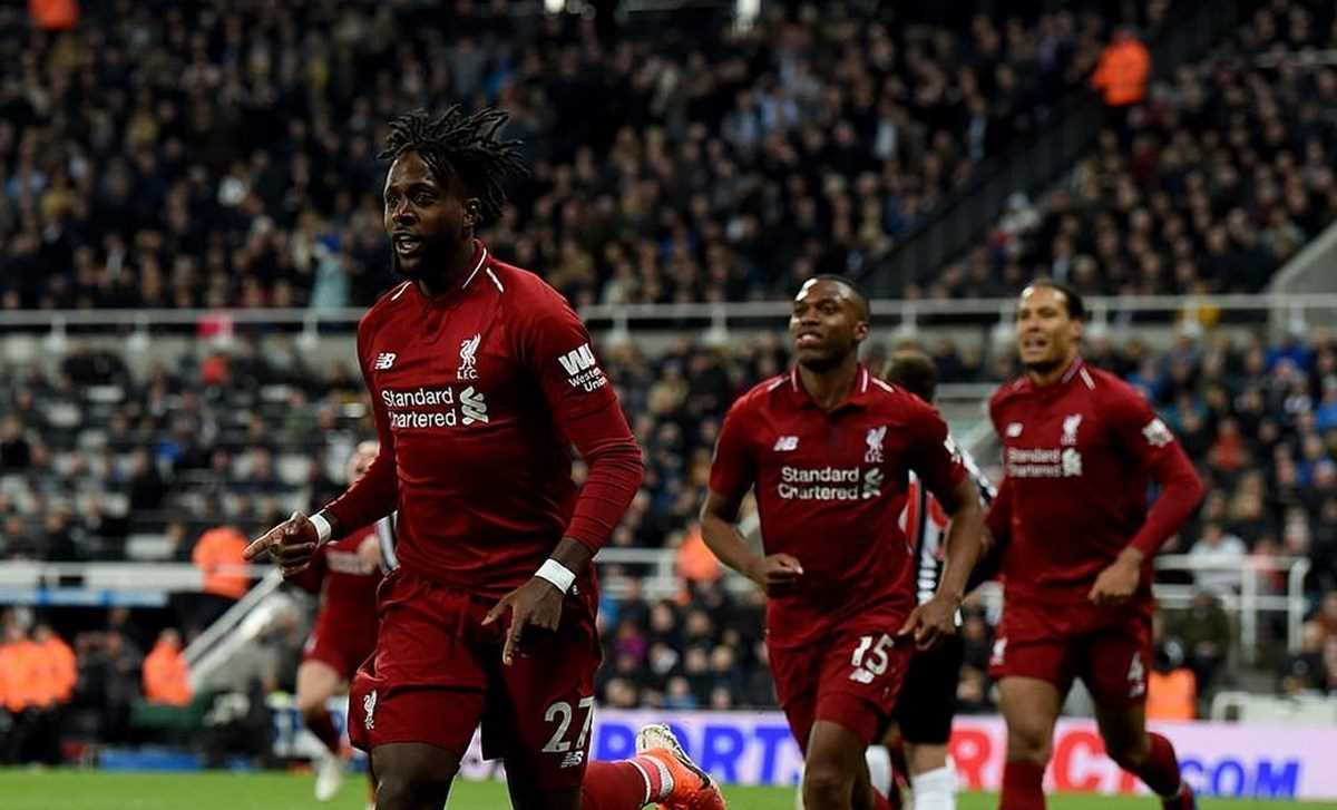 Liverpool tái chiếm ngôi đầu sau màn rượt đuổi tỷ số kịch tính Liverpool tái chiếm ngôi đầu sau màn rượt đuổi tỷ số kịch tính