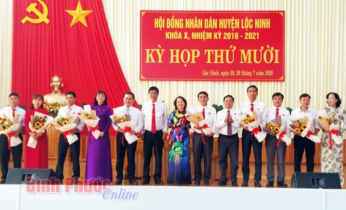 Lộc Ninh có tân Chủ tịch HĐND và UBND Lộc Ninh có tân Chủ tịch HĐND và UBND