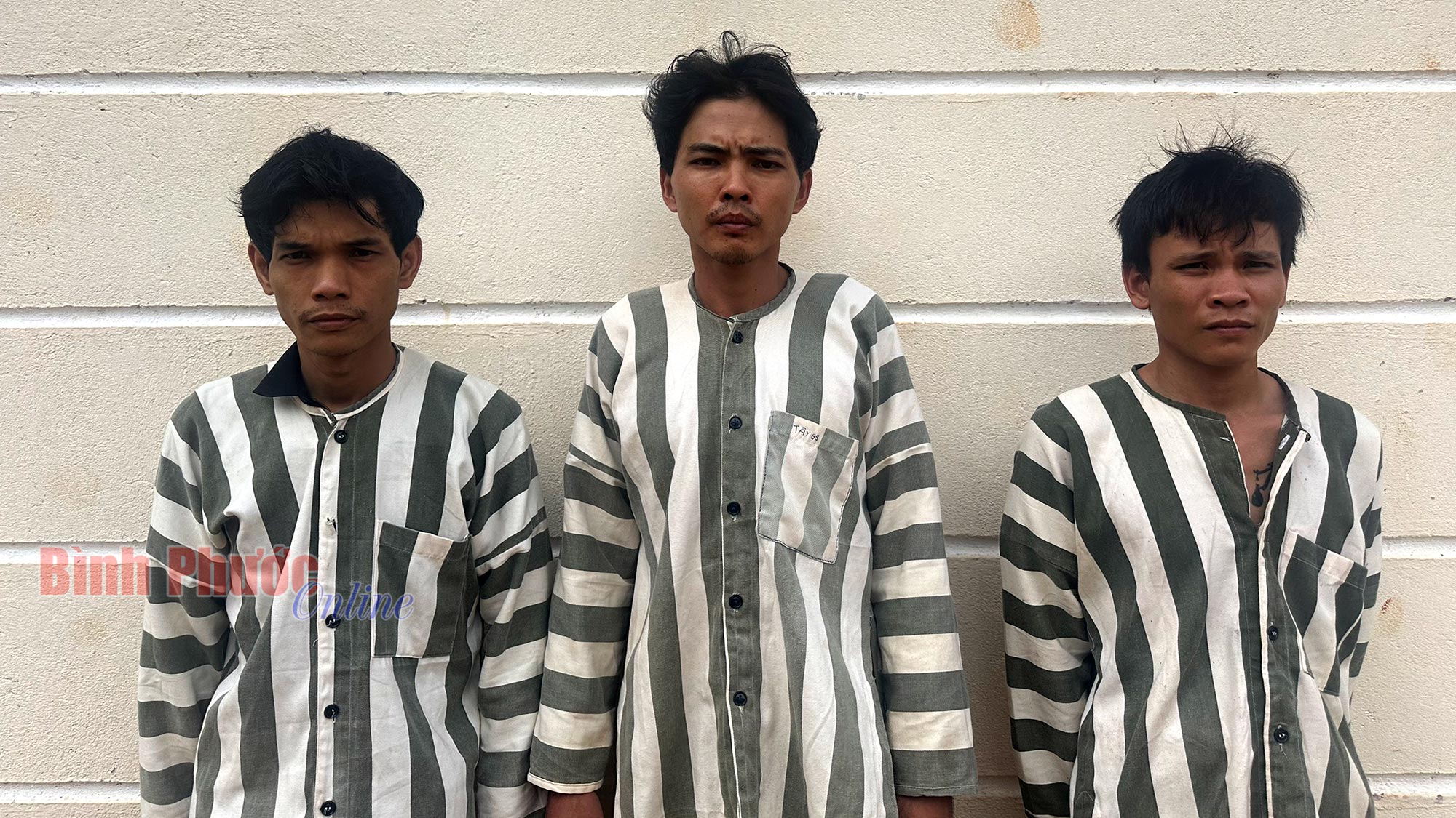 Lộc Ninh: Bắt giữ nhóm “đá nóng” xe máy Lộc Ninh: Bắt giữ nhóm “đá nóng” xe máy