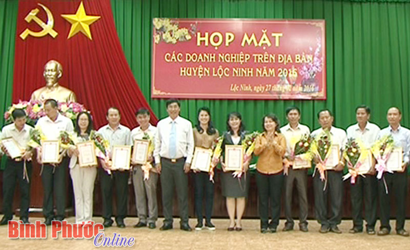 Lộc Ninh có 160 doanh nghiệp vừa và nhỏ Lộc Ninh có 160 doanh nghiệp vừa và nhỏ
