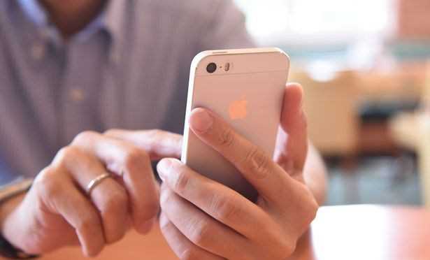 Ủy ban Thượng viện Mỹ vào cuộc vụ bê bối làm chậm iPhone của Apple Ủy ban Thượng viện Mỹ vào cuộc vụ bê bối làm chậm iPhone của Apple
