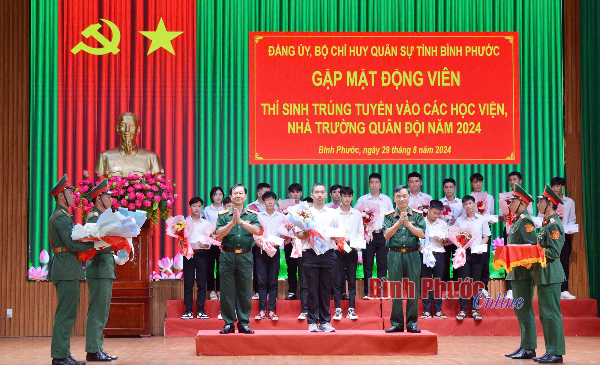 ‘Lớp cha trước, lớp con sau…’ ‘Lớp cha trước, lớp con sau…’