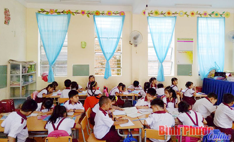 Bất cập trong Thông tư 30 - gánh nặng cho giáo viên Bất cập trong Thông tư 30 - gánh nặng cho giáo viên