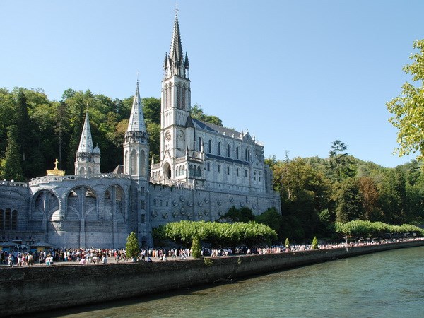 lourdesbasiliqueetgave23062016030305.jpg