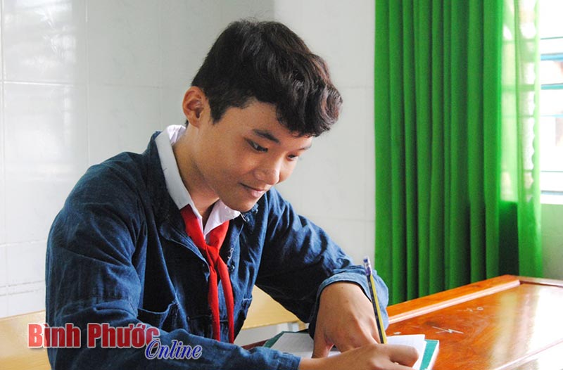 lycongchieu21092017102738.jpg
