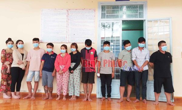 Bắt giữ 12 đối tượng sử dụng, tàng trữ trái phép chất ma túy