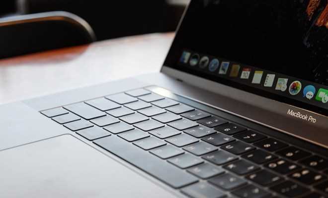 MacBook Pro mới có thể sẽ có thiết kế vỏ sò và bản lề linh hoạt MacBook Pro mới có thể sẽ có thiết kế vỏ sò và bản lề linh hoạt