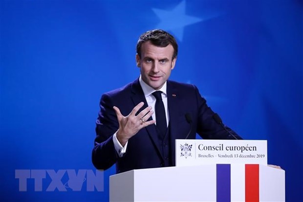 macron108022020092953.jpg
