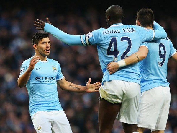 manchestercityaguerotourre26072015094746.jpg
